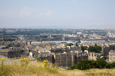 Edinburgh: Blick vom Calton Hill auf Leith
